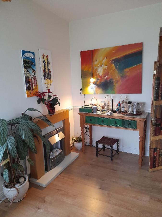 Annaswood B&B ケア エクステリア 写真